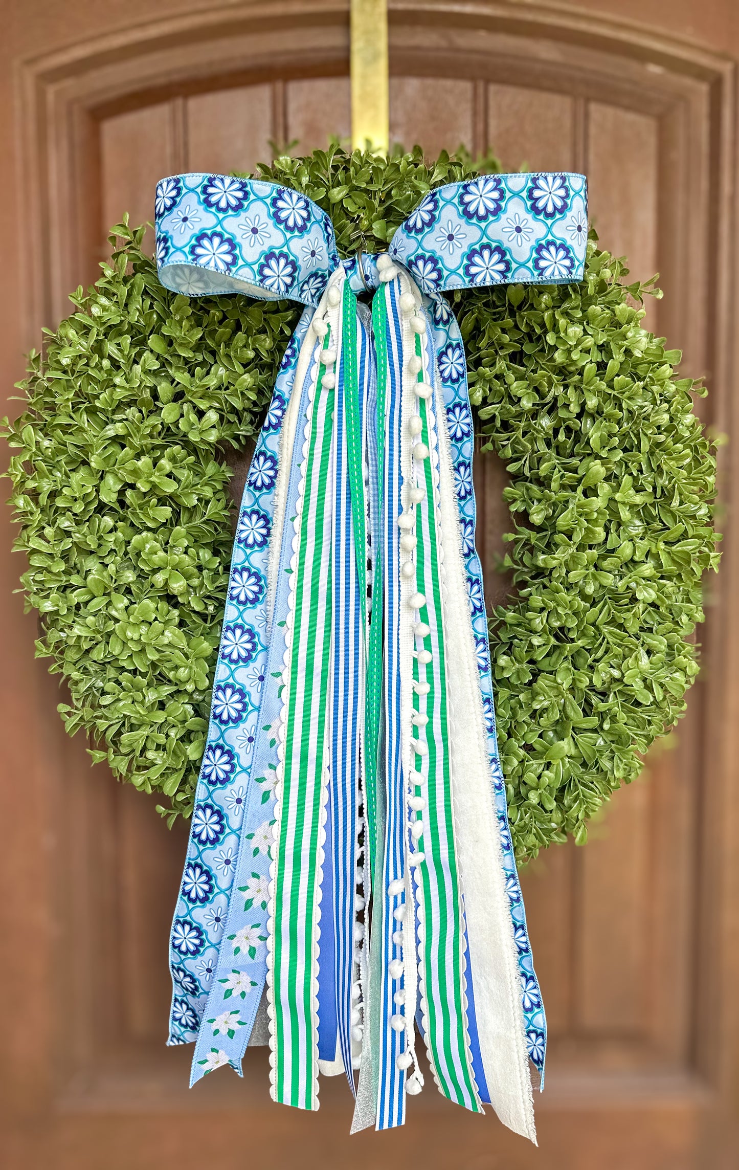 COASTAL BLOOM MEDALLION WREATH