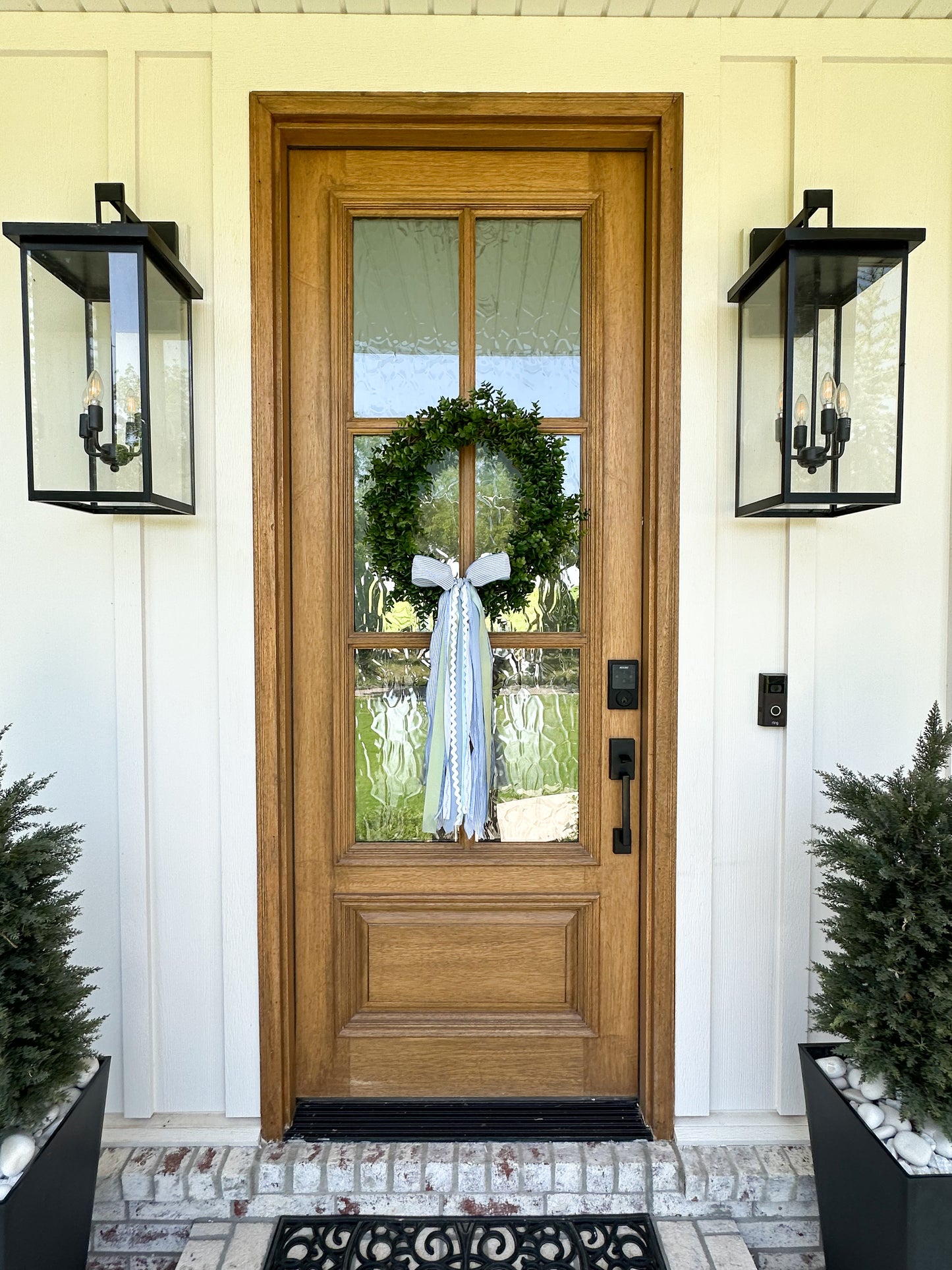ELIZABETH LAKE BLUE WREATH