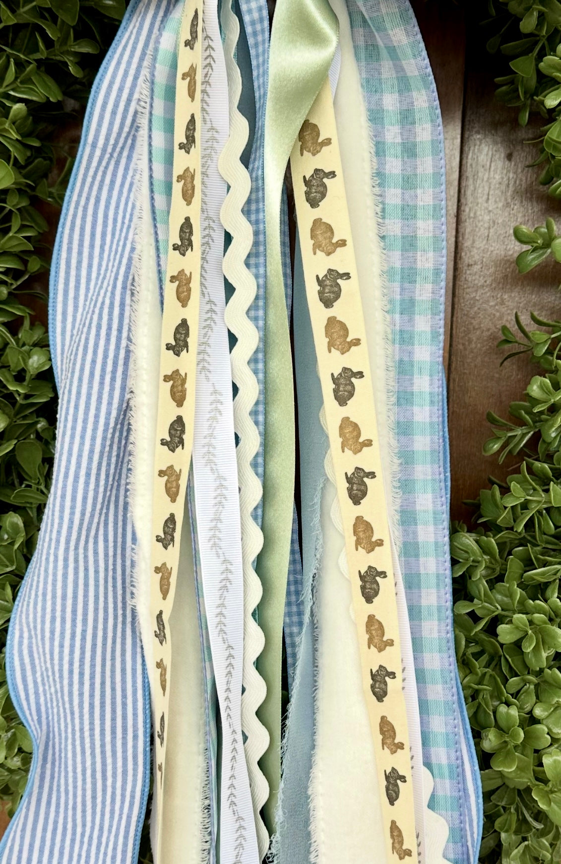 BLUE SEERSUCKER BUNNY BOWBIN