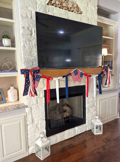 PATRIOTIC BANNER with BOWBINS