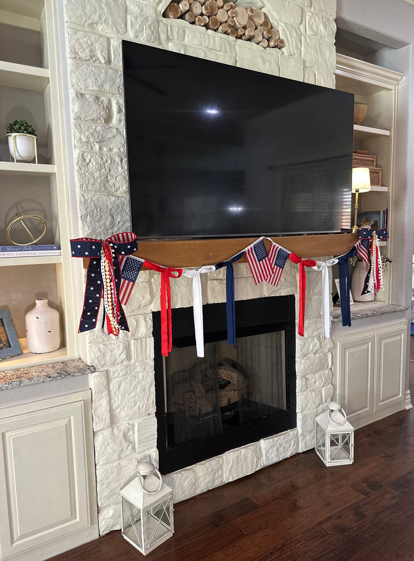PATRIOTIC WREATH AND BANNER BUNDLE
