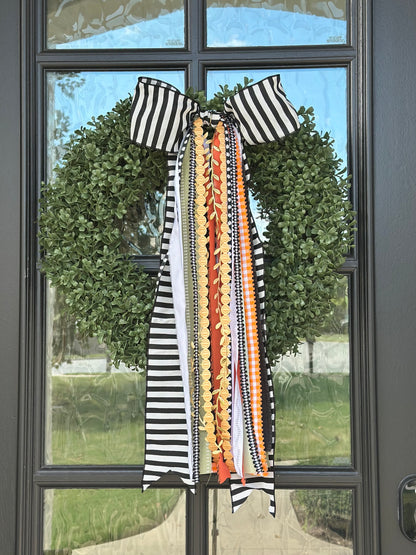 SPOOKY CHIC WREATH