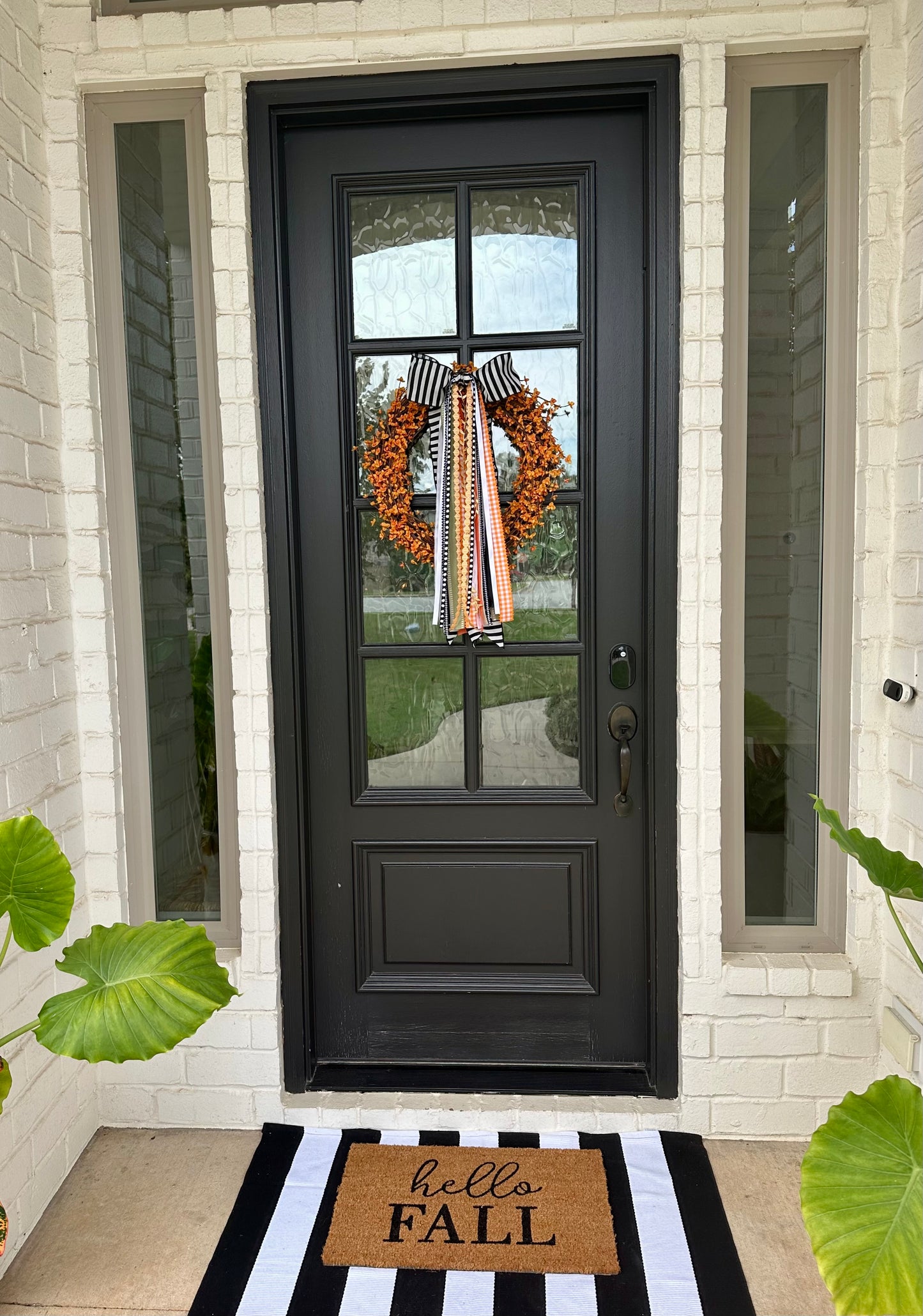 SPOOKY CHIC WREATH