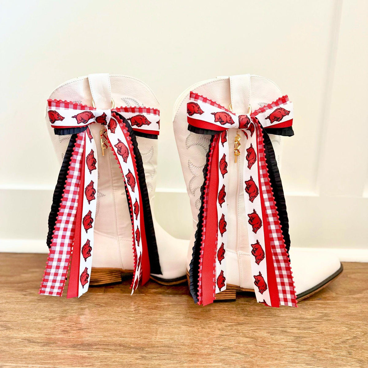 Arkansas Football Fan Boot Accessories Razorback Red White Bow Clip Cowboy Boot Decoration Western Style Game Day Outfit Tailgate Fashion Accessory Handcrafted Team Spirit Display College Sports Fan Gear University Pride Clip On Ribbon