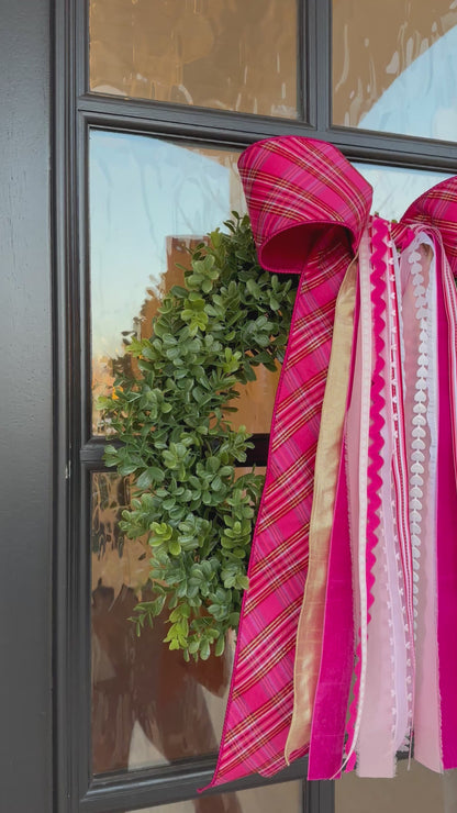 PINK PLAID VALENTINE WREATH