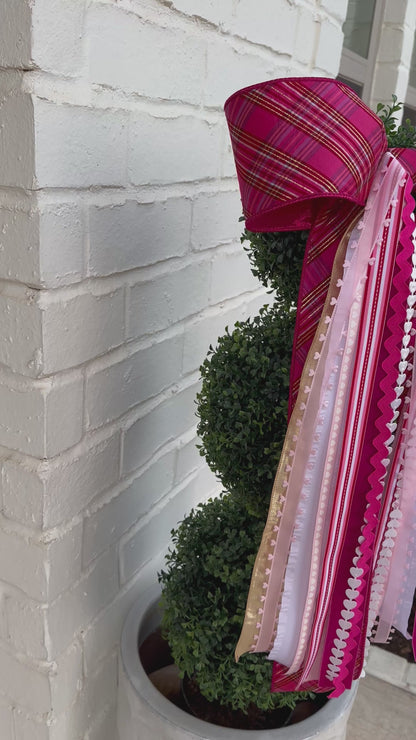 PINK PLAID VALENTINE BOWBIN