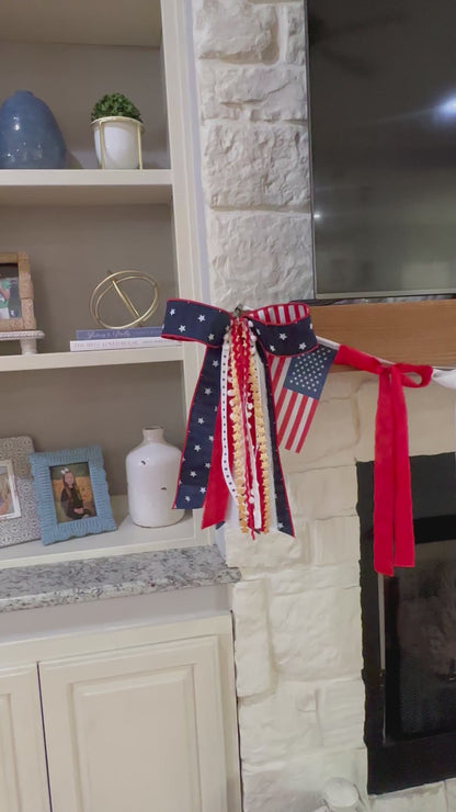 PATRIOTIC BANNER with BOWBINS